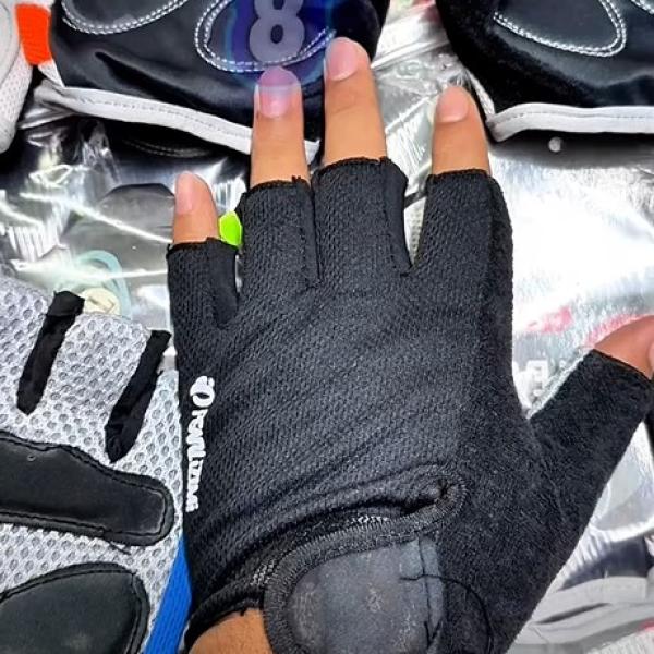 Padded gloves colourfull